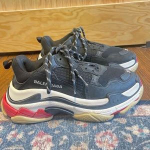 Balenciaga Triple S Sneaker